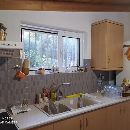 Ozena Countryside Apartment