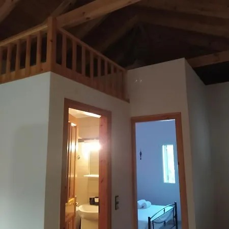 Ozena Countryside Apartment