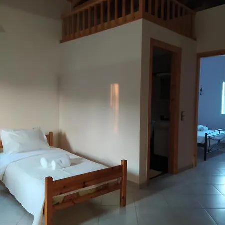 Apartment Ozena Countryside Vromonerion